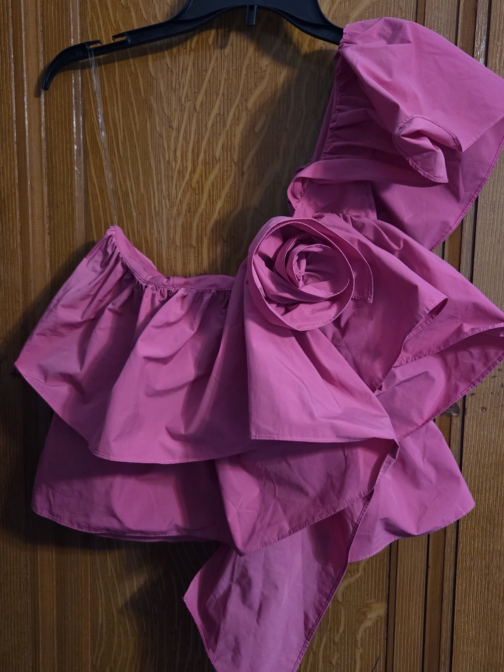 Wight Elephant Pink One-Shoulder Ruffle Shirt